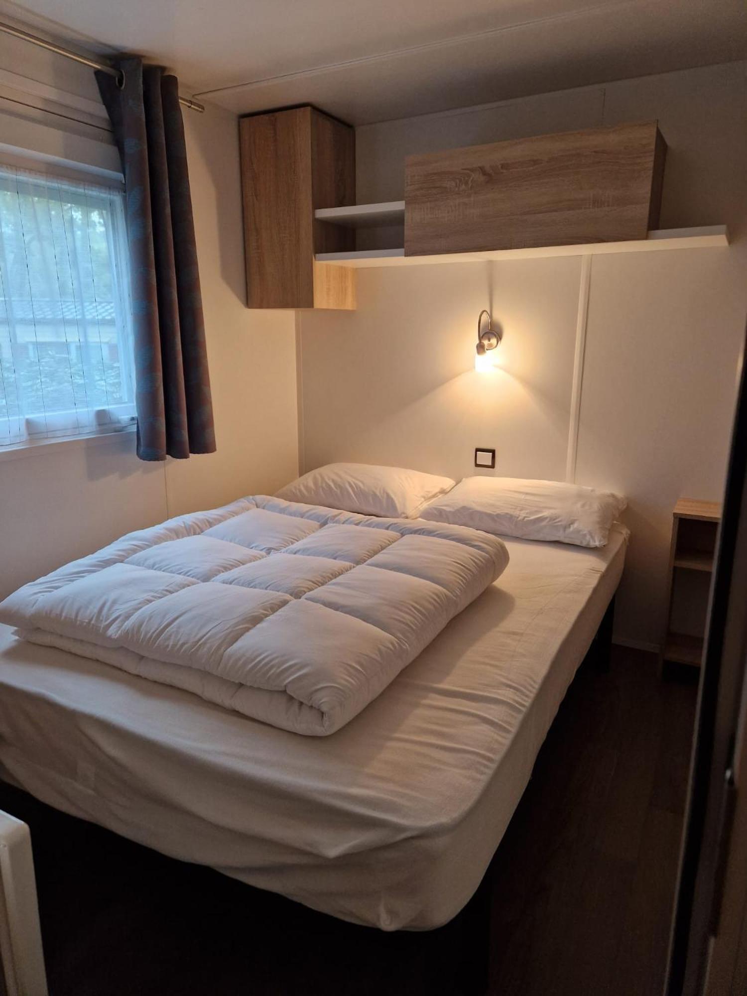 Mobil Home Tout Confort 3 Chambres Camping Les Pierres Couchees 圣布里文莱丝皮恩 外观 照片
